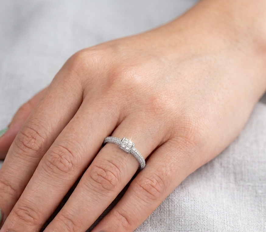 Silver Strass Ball Ring