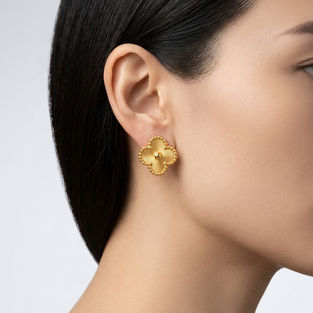 Gold Clover Van Cleef Bundle