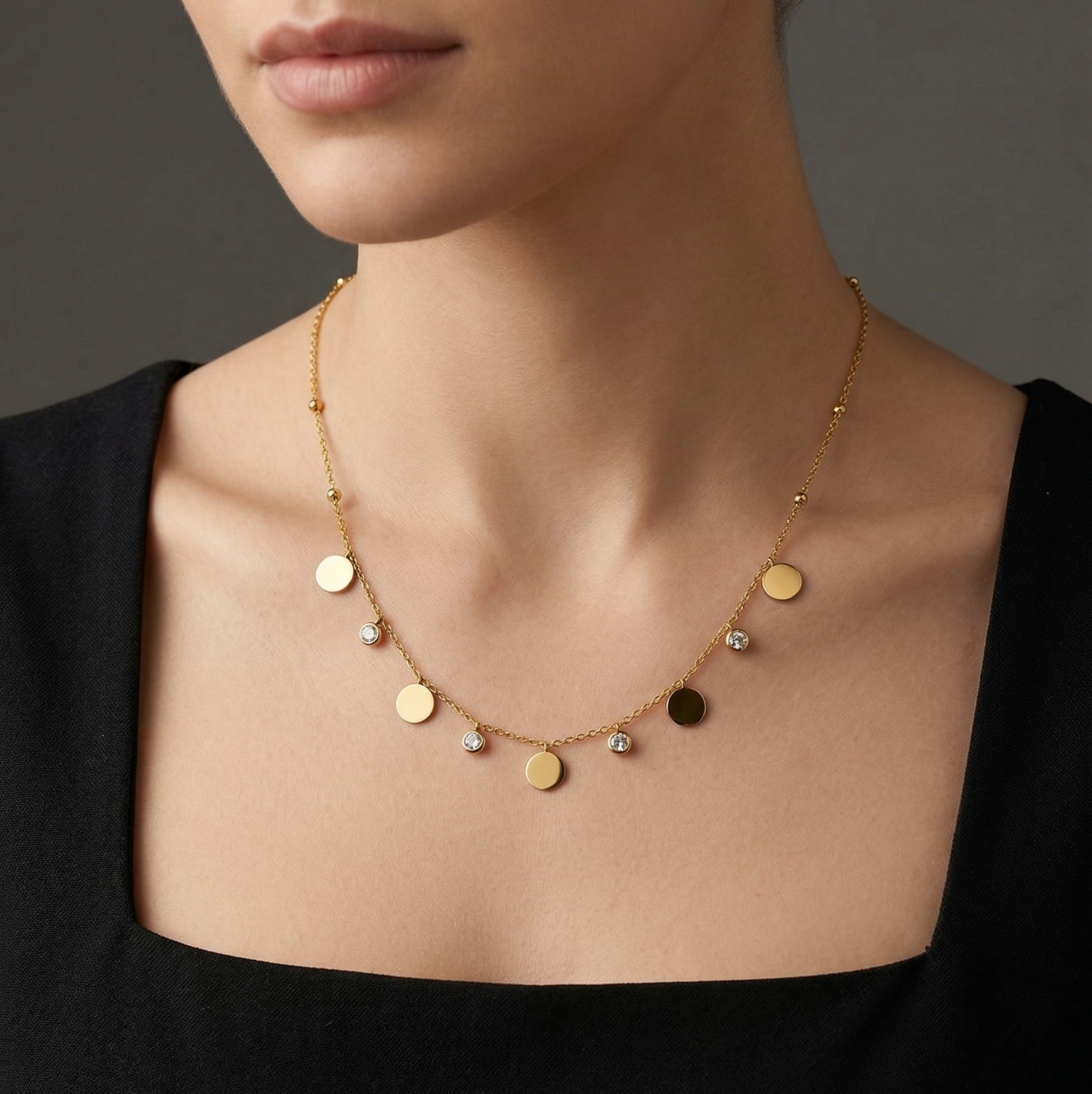 Big Circles And Strass Necklace