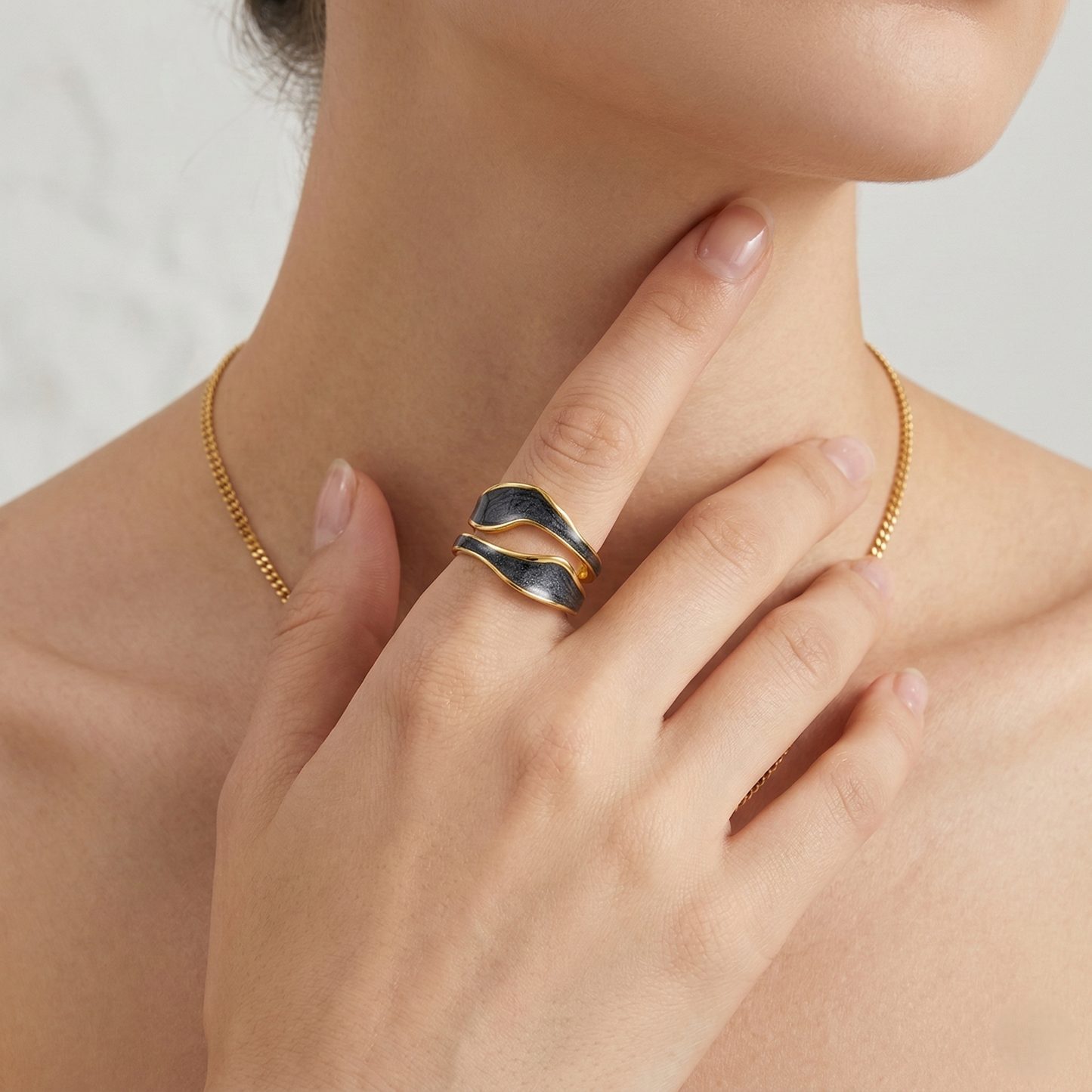 Black Pearl Wave Ring