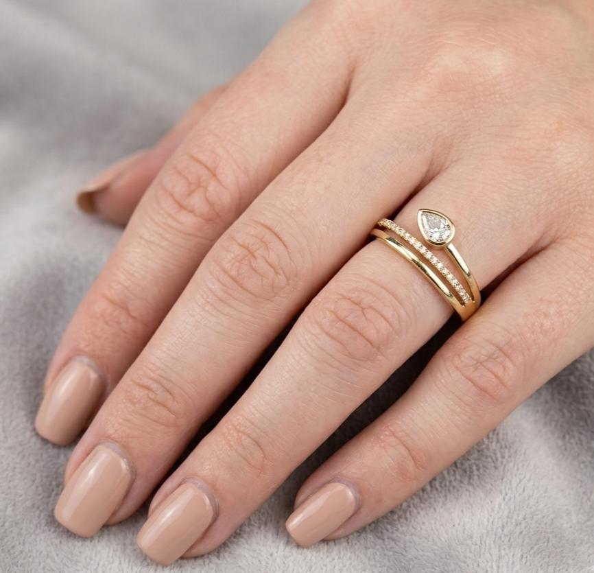 Gold Drop Strass Ring