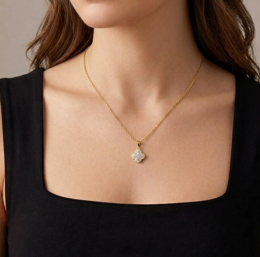 Strass Gold Van Cleef Necklace