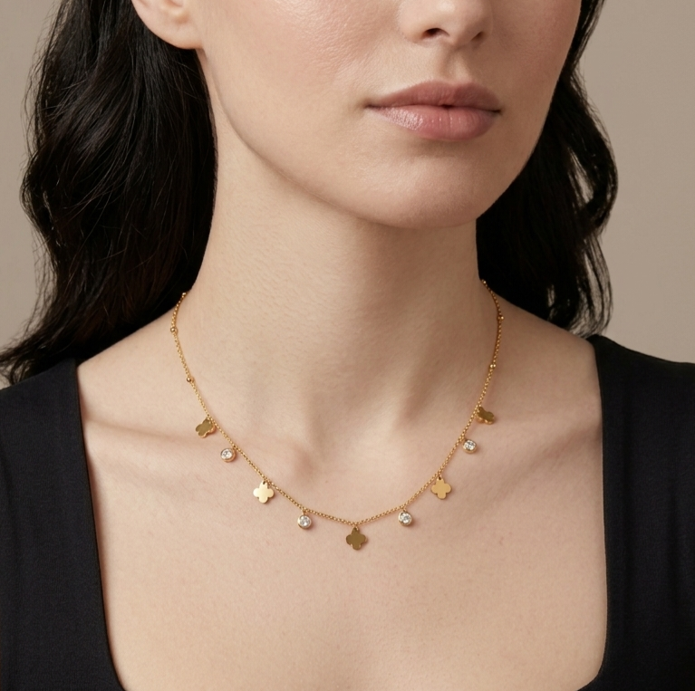 Van Cleef And Strass Necklace