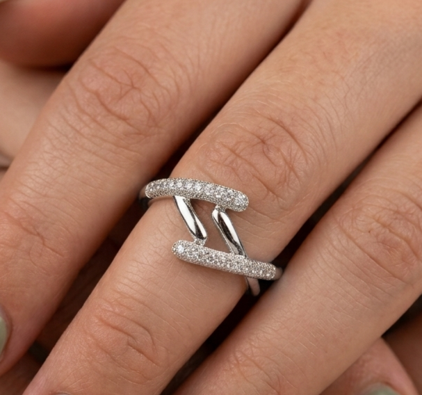 Silver Lines Strass Ring