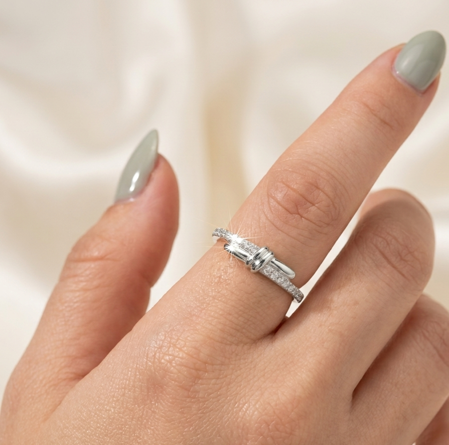Silver Tiny Knot Ring