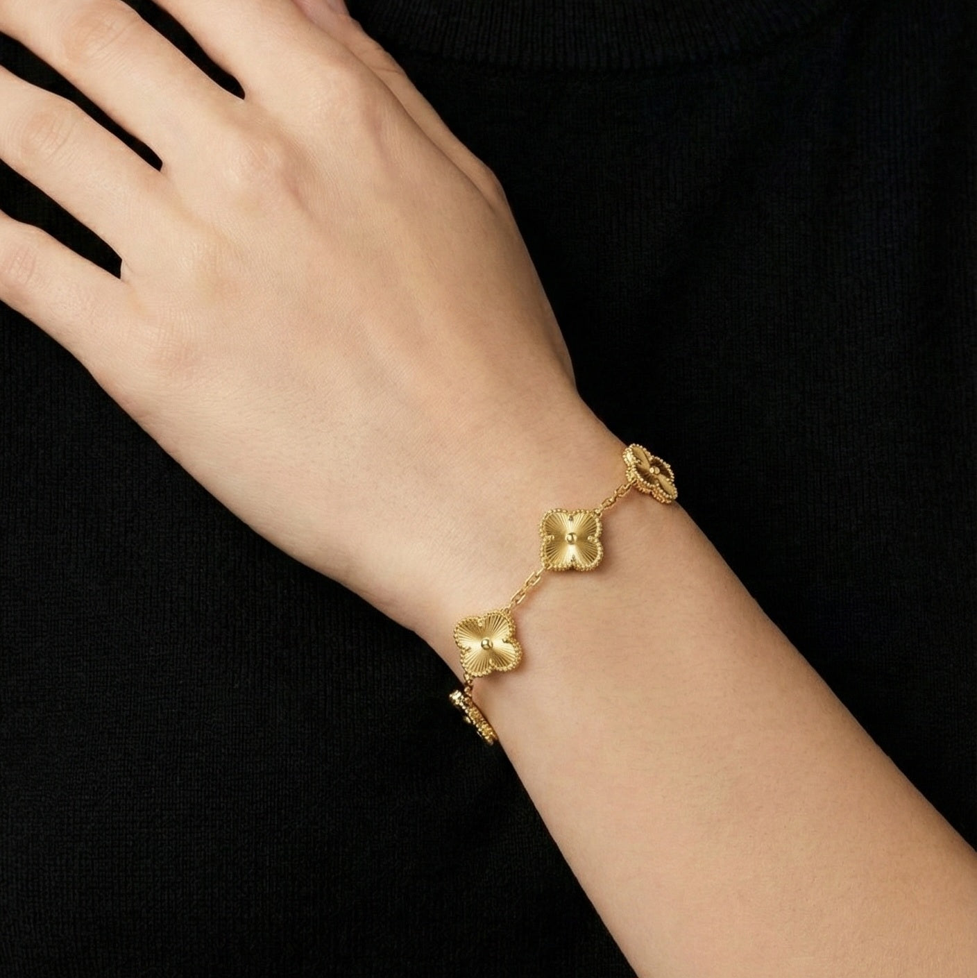 Gold Clover Van Cleef Bundle