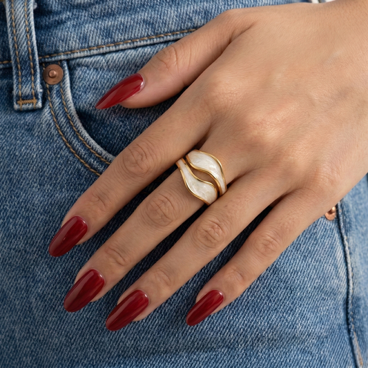 White Pearl Wave Ring