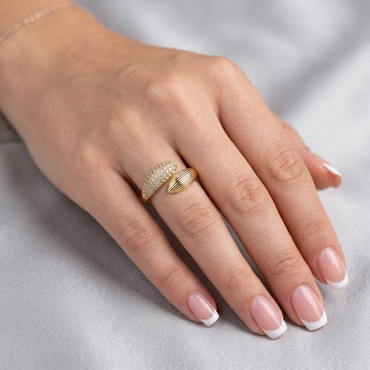 Ribbed Strass Ring